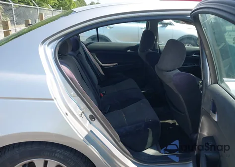 2008 Honda Accord 2.4 Lx-P z USA, uszkodzony, nr VIN 1HGCP26408A062892